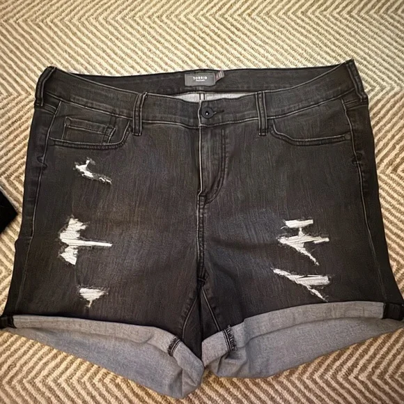 Torrid Women's   Black Ripped Denim Shorts - Picture 2 of 7